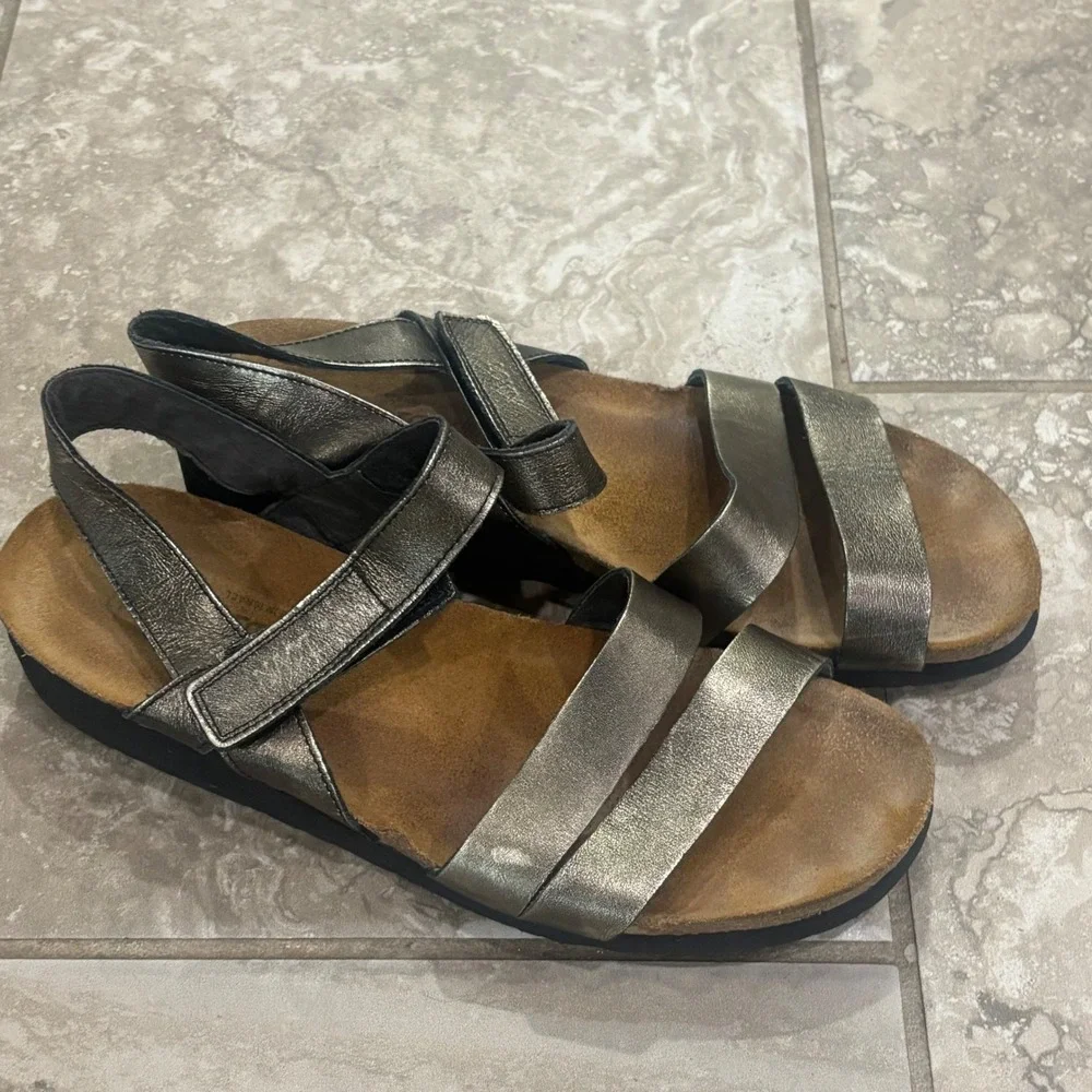 Naot Kayla Metallic Pewter Leather Strappy Slingback Comfort Sandals Womens L10